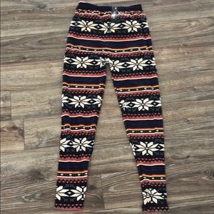 Simple holiday leggings